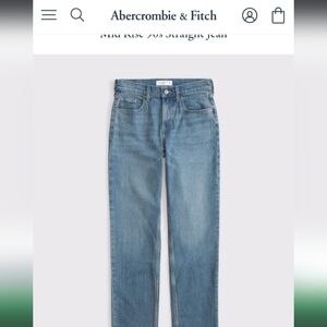 Mid Rise 90s Straight Jean